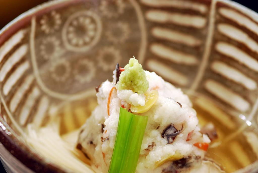 Hakone Tokinoshizuku Hotell Exteriör bild A close-up of a scallion on a dumpling