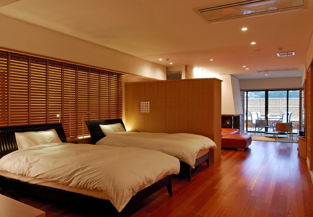 Hakone Tokinoshizuku Hotell Rum bild A room at the hotel